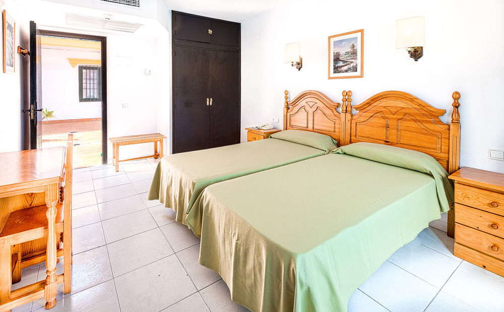 Globales Pueblo Andaluz 3* San Pedro de Alcantara